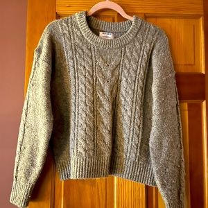OLD NAVY SWEATER